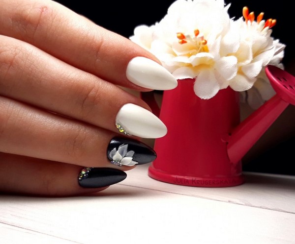 Long Nails Art Design Ideas in Fall & Winter
