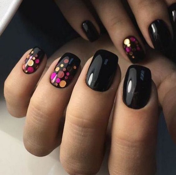 Black Nail Art Design Idea