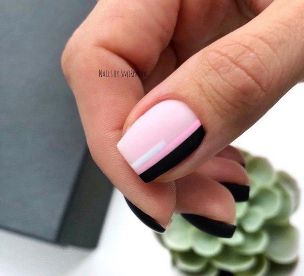 Black Nail Art Design Idea