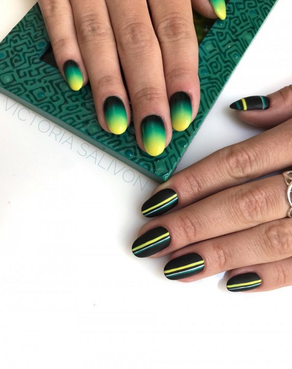 Black Nail Art Design Idea