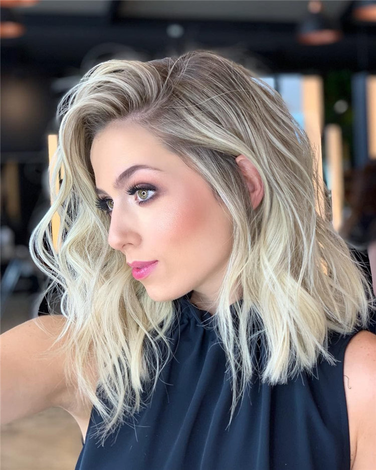 Chic and Stylish Bob Haircuts and Colors for Special Look of 2021; Bob haircut; Bob hairstyles; Haircut; hairstyle #BobHaircut #Hairstyles #Haircut; #BobHairstyles 