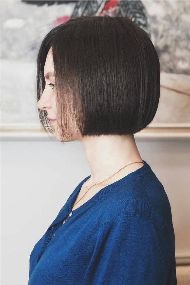 Chic and Stylish Bob Haircuts and Colors for Special Look of 2021; Bob haircut; Bob hairstyles; Haircut; hairstyle #BobHaircut #Hairstyles #Haircut; #BobHairstyles 