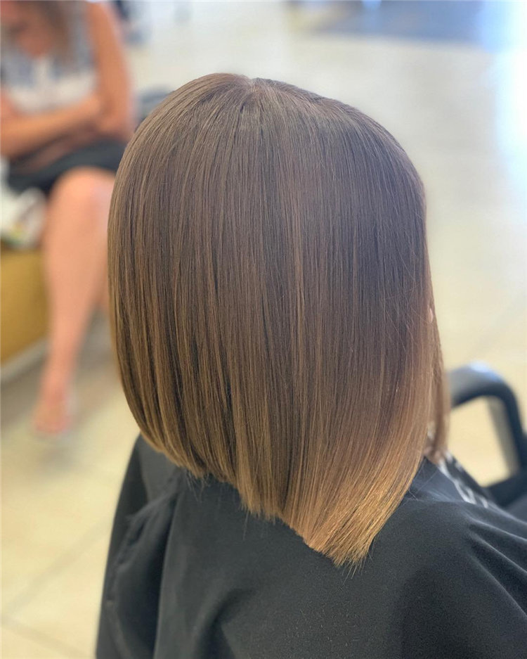 Chic and Stylish Bob Haircuts and Colors for Special Look of 2021; Bob haircut; Bob hairstyles; Haircut; hairstyle #BobHaircut #Hairstyles #Haircut; #BobHairstyles 