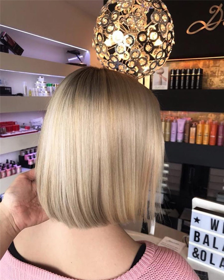 Chic and Stylish Bob Haircuts and Colors for Special Look of 2021; Bob haircut; Bob hairstyles; Haircut; hairstyle #BobHaircut #Hairstyles #Haircut; #BobHairstyles 