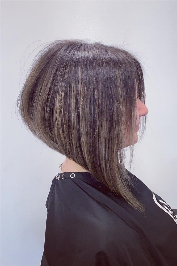 Chic and Stylish Bob Haircuts and Colors for Special Look of 2021; Bob haircut; Bob hairstyles; Haircut; hairstyle #BobHaircut #Hairstyles #Haircut; #BobHairstyles 