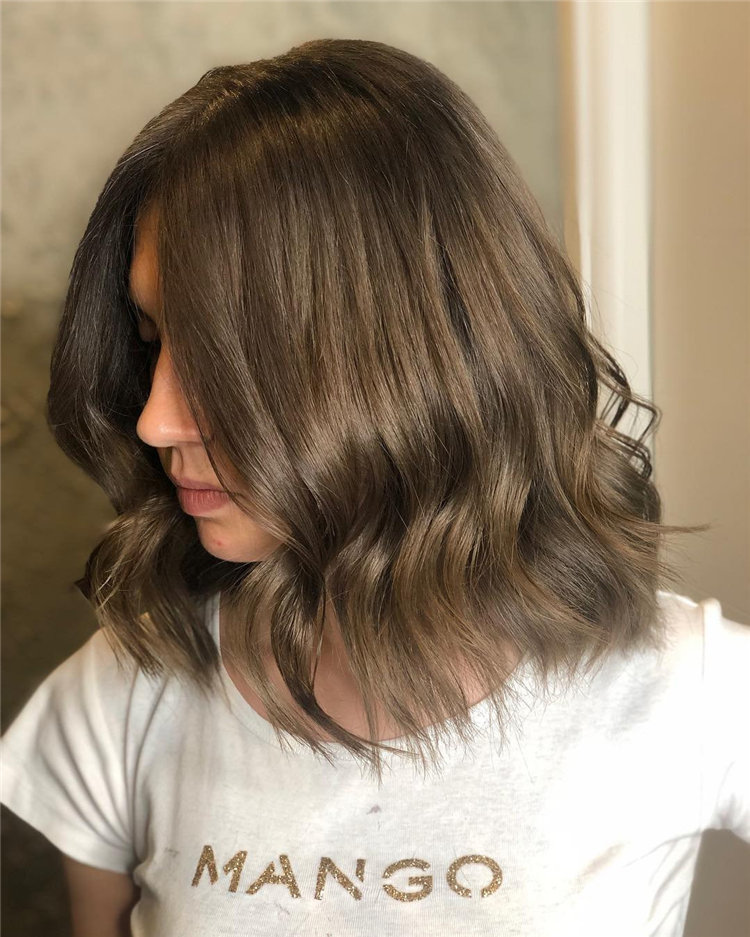 Chic and Stylish Bob Haircuts and Colors for Special Look of 2021; Bob haircut; Bob hairstyles; Haircut; hairstyle #BobHaircut #Hairstyles #Haircut; #BobHairstyles 