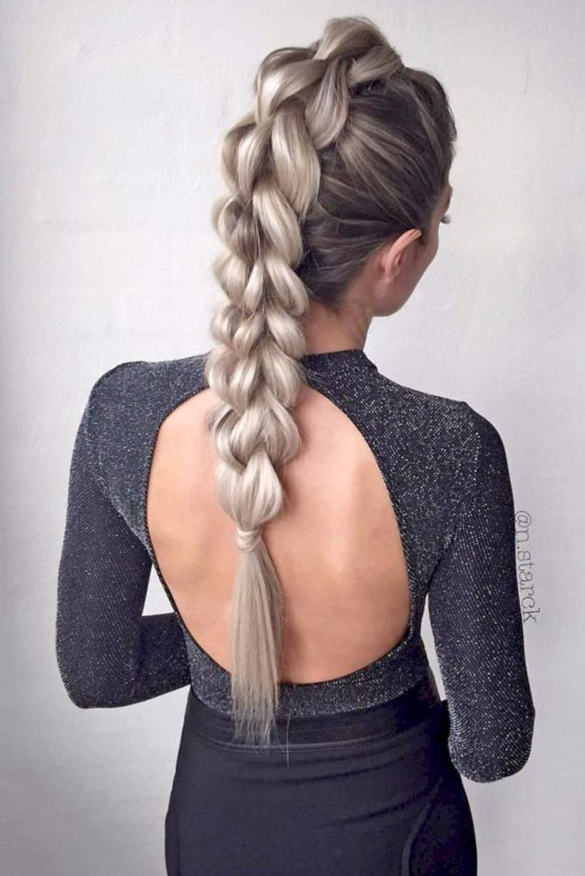 To give you some easy hairstyles inspiration, we have found 60 easy and quick hairstyles. Include easy hairstyles for medium hair, long hair and short hair. Whether you to school or to work these easy hairstyles are sure to draw compliments.