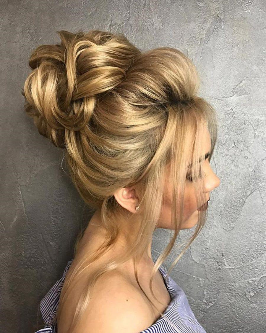 To give you some easy hairstyles inspiration, we have found 60 easy and quick hairstyles. Include easy hairstyles for medium hair, long hair and short hair. Whether you to school or to work these easy hairstyles are sure to draw compliments.