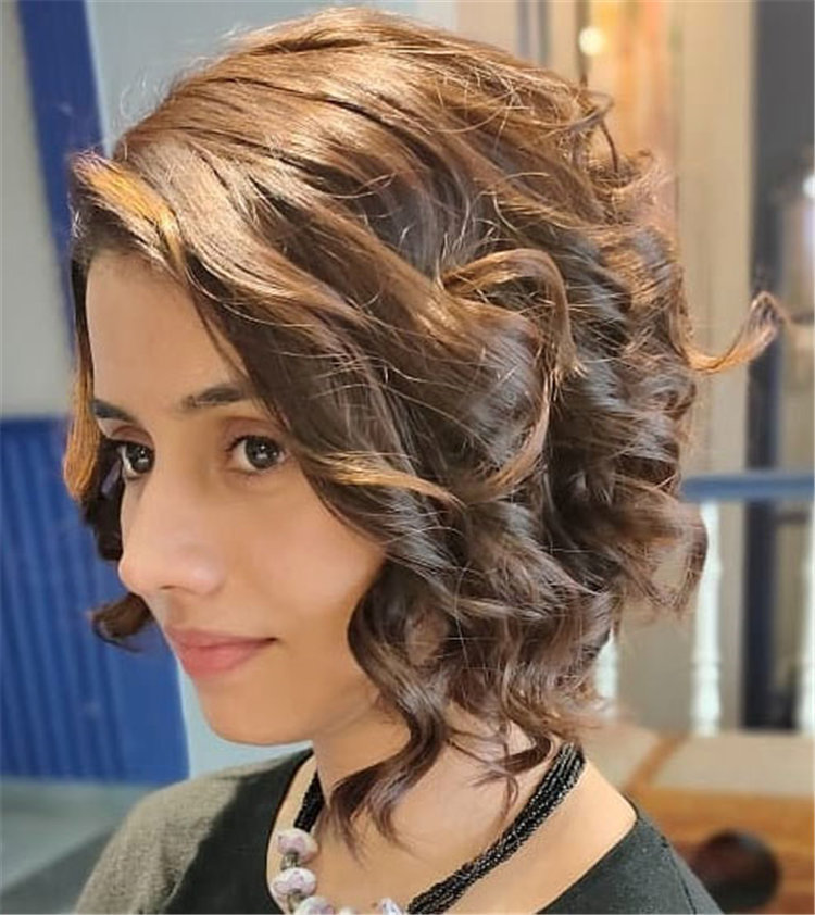To give you some short hairstyles inspiration, we have found 430 short haircuts ideas. There is a mix of designs featured from Pixie hairstyle to Bob haircuts. So, take a look and find a beautiful short hairstyle ideas. #shorthairstyle #bobhairs #hairstyles