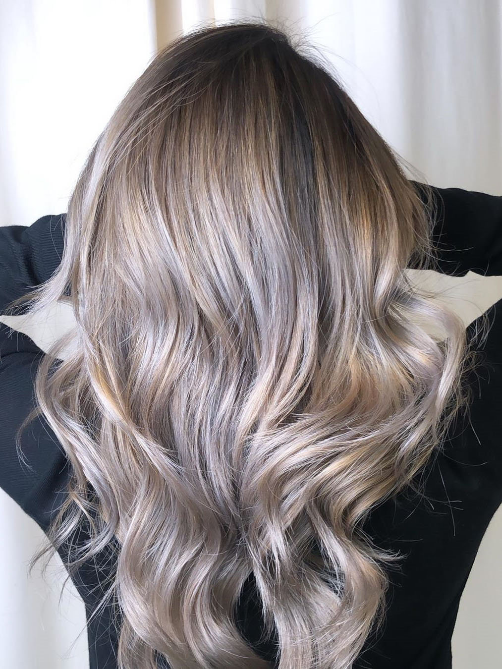 To give you some hairstyles ideas, we have found 30 neautiful and stylish haircuts for women. If you want to wear a new hairstyle, you can browse our website from time to time. #hairstyle #haircuts #shorthaircuts #mediumhairstyle