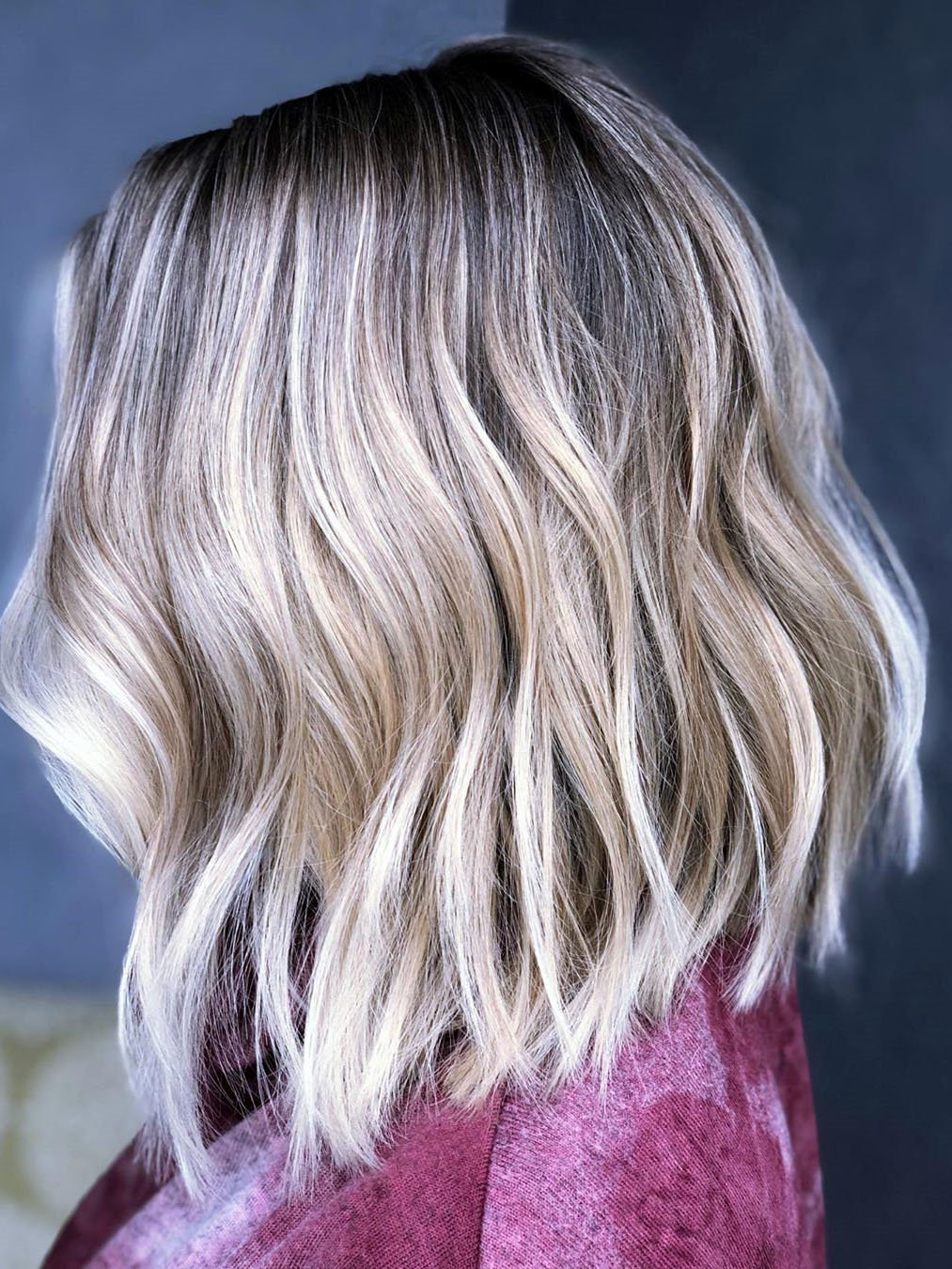 To give you some hairstyles ideas, we have found 30 neautiful and stylish haircuts for women. If you want to wear a new hairstyle, you can browse our website from time to time. #hairstyle #haircuts #shorthaircuts #mediumhairstyle