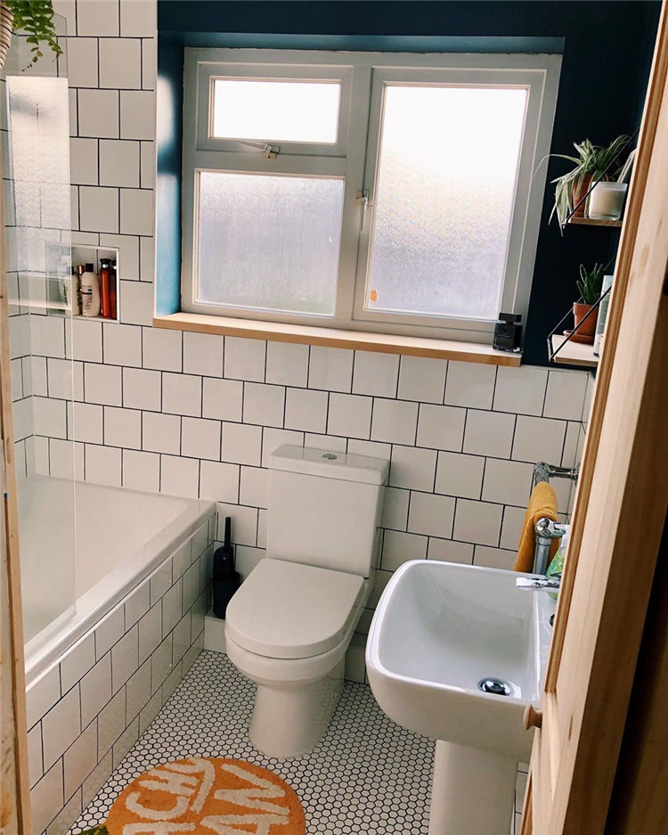 To give you some small bathroom ideas, we have found 30 small and fashion bathroom ideas for 2021. If you want to bathroom which are suitable for you house, you can browse our website from time to time. #smallbathroomideas #bathroomdecor #bathroomremodel #bathroomideas