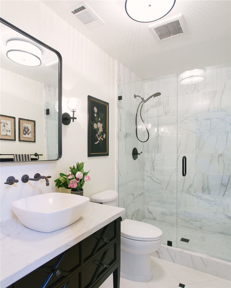 To give you some small bathroom ideas, we have found 30 small and fashion bathroom ideas for 2021. If you want to bathroom which are suitable for you house, you can browse our website from time to time. #smallbathroomideas #bathroomdecor #bathroomremodel #bathroomideas