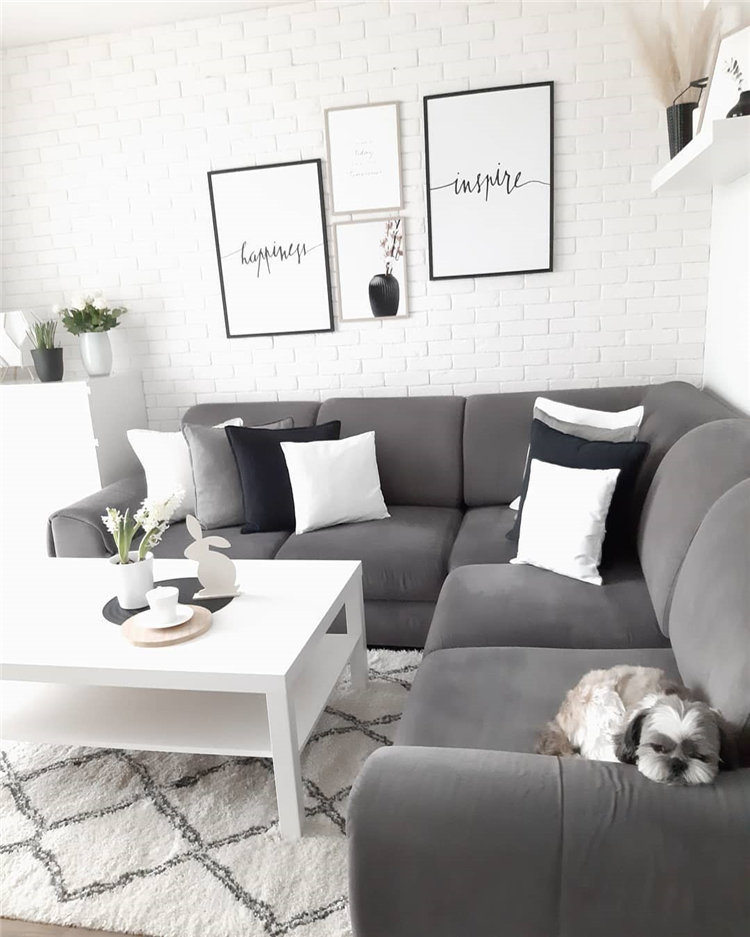 Cozy small living room decor ideas, include modern, rustic, and traditional and more. If you want to decor living, you can browse our website from time to time. #livingroomdecor #livingroomideas #livingroomdesigns