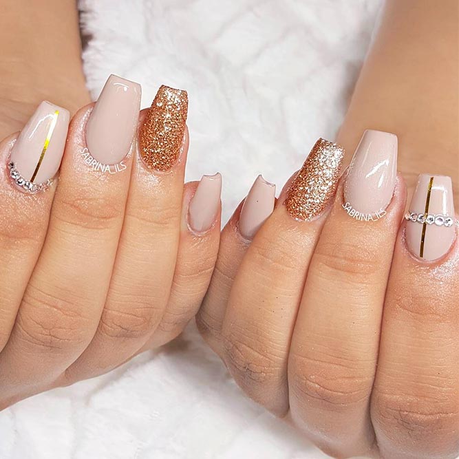 20 Cute Winter Nail Designs Worthy to Try