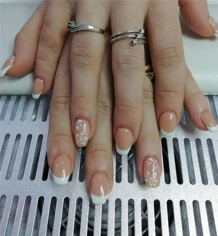 70+ French Manicure Ideas and Inspiration 2021, #FrenchManicure, #FrenchNails