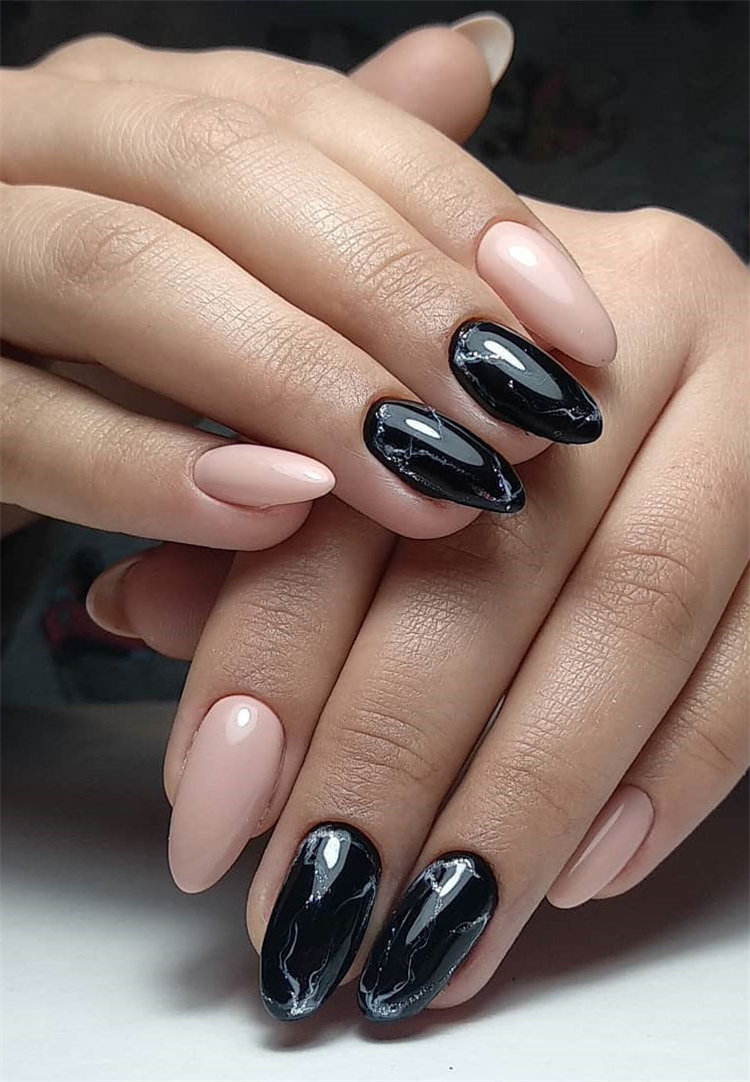 Geometric Nail Art Ideas; Geometric Manicures; geometric nails; nails designs; nails art; geometric aesthetic; nails polish;