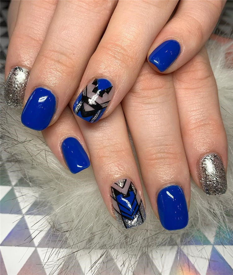 Geometric Nail Art Ideas; Geometric Manicures; geometric nails; nails designs; nails art; geometric aesthetic; nails polish;