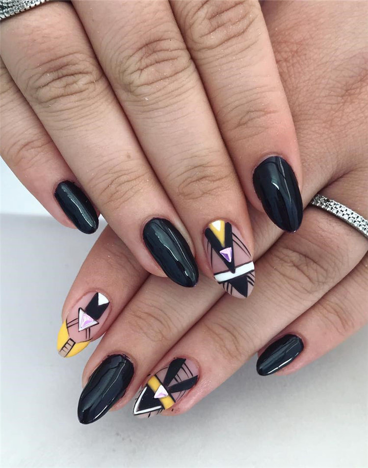 Geometric Nail Art Ideas; Geometric Manicures; geometric nails; nails designs; nails art; geometric aesthetic; nails polish;