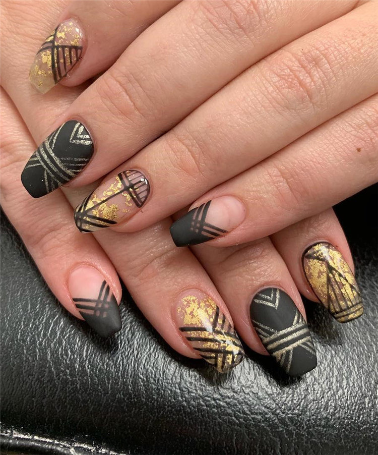 Geometric Nail Art Ideas; Geometric Manicures; geometric nails; nails designs; nails art; geometric aesthetic; nails polish;