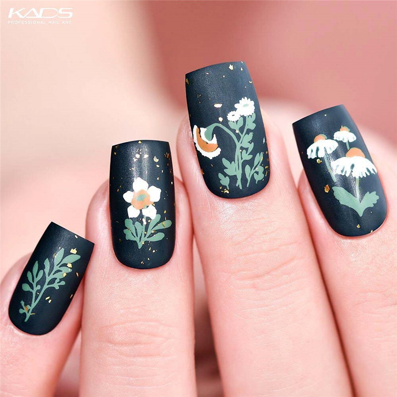 35 Spring Nail Design Trends and Colors. We have gathered the best spring nails ideas including beautiful flower,  greens, pinks, yellow and so on. You can try with the spring nails designs. #NailArt #springnails