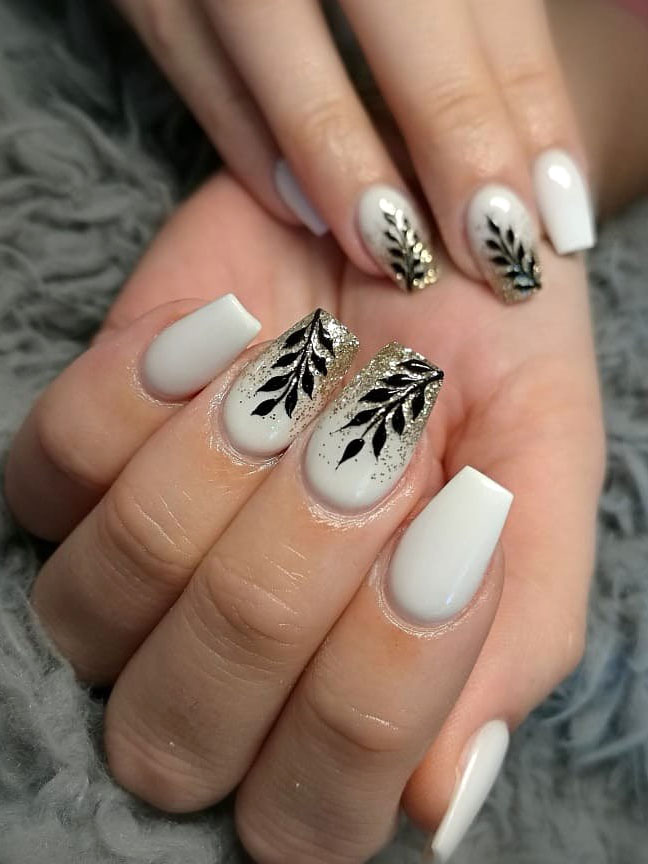 To give you some small white design ideas, we have found 30 classy and stylish white nails ideas for 2021. If you want to manicure, you can browse our website from time to time. #whitenails #nailsacrylic #whitenaildesigns #naildesigns