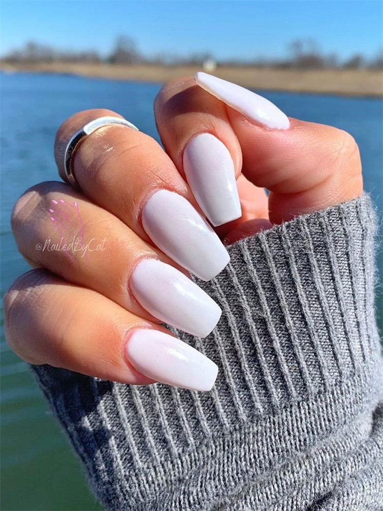 Nails 2021 trends, to give you some nail ideas, we have found 50 simple and classy nails design for women. If you want to wear a new nail shape or color, you can browse our website from time to time. #naildesigns#nailsspring #nailideas