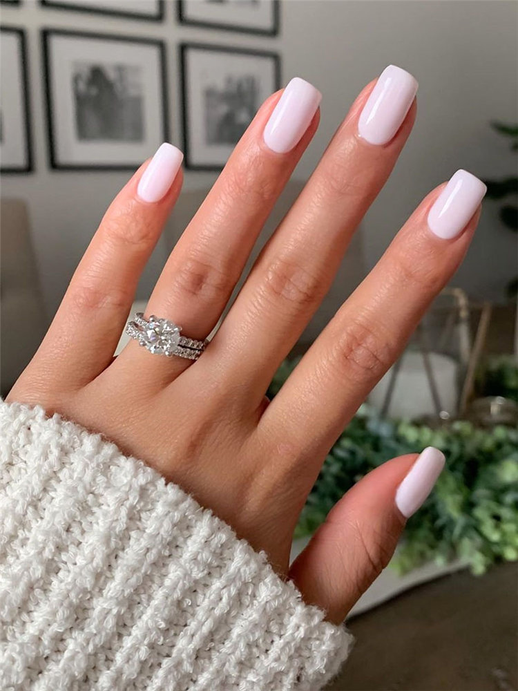 Nails 2021 trends, to give you some nail ideas, we have found 50 simple and classy nails design for women. If you want to wear a new nail shape or color, you can browse our website from time to time. #naildesigns#nailsspring #nailideas