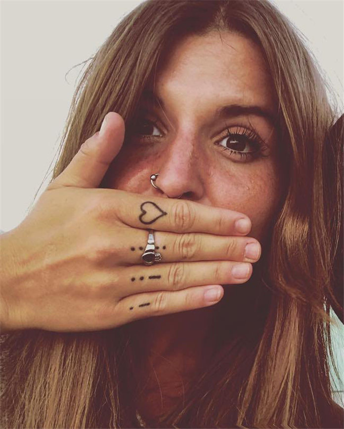 Trendy Finger Tattoo Designs Inspirations 2021, #FingerTattoos, #TattooDesigns