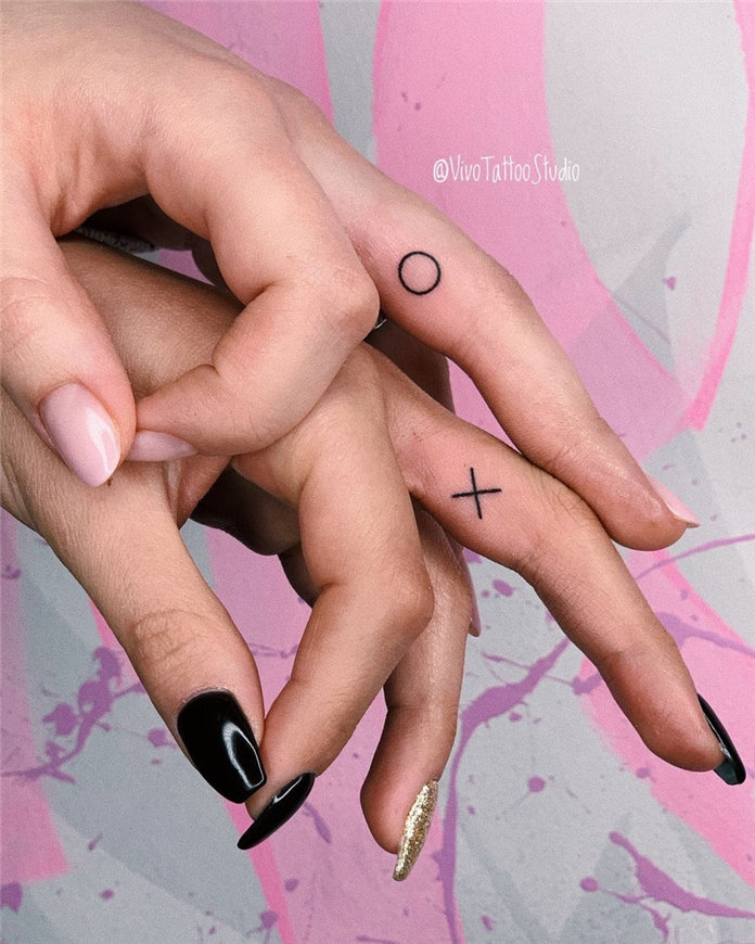 Trendy Finger Tattoo Designs Inspirations 2021, #FingerTattoos, #TattooDesigns