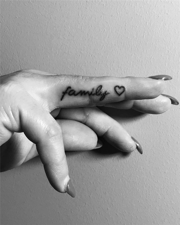 Trendy Finger Tattoo Designs Inspirations 2021, #FingerTattoos, #TattooDesigns