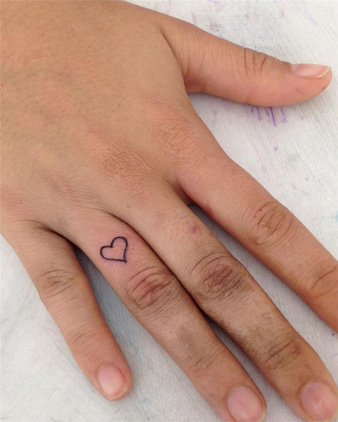Trendy Finger Tattoo Designs Inspirations 2021, #FingerTattoos, #TattooDesigns