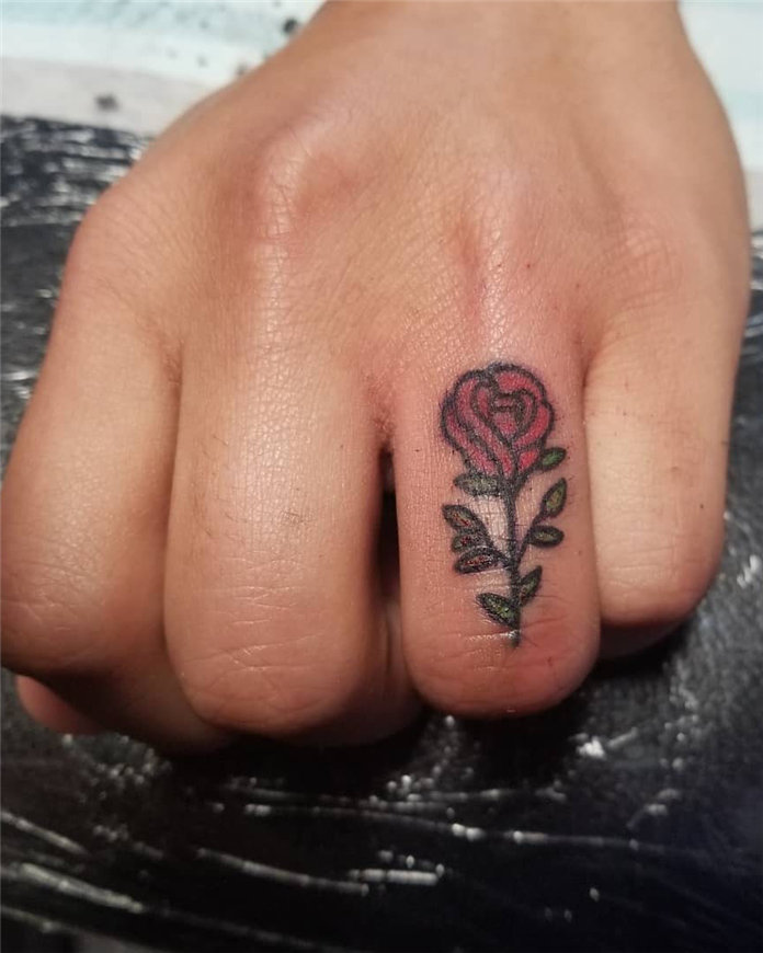 Trendy Finger Tattoo Designs Inspirations 2021, #FingerTattoos, #TattooDesigns