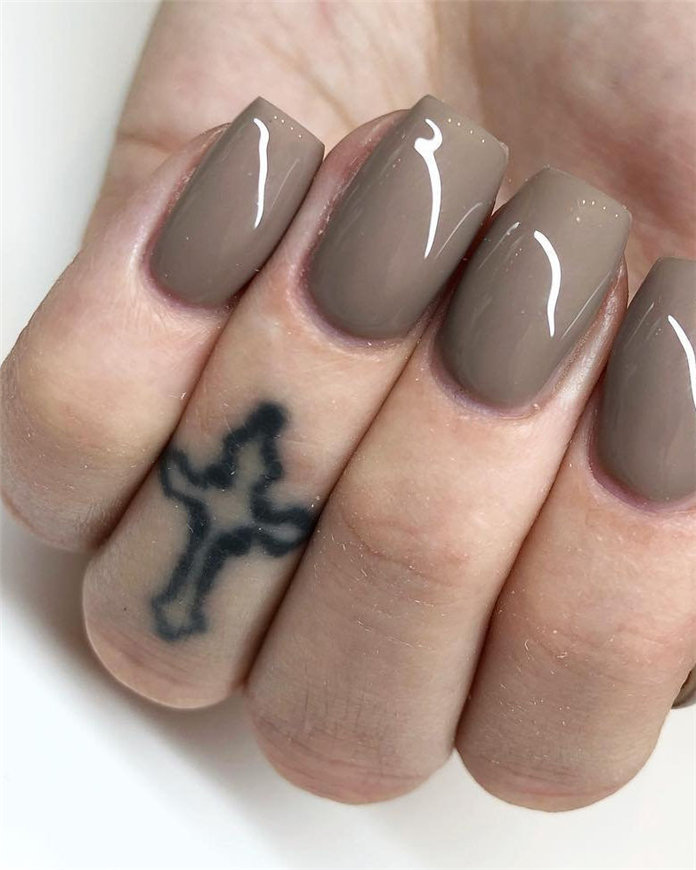 Trendy Finger Tattoo Designs Inspirations 2021, #FingerTattoos, #TattooDesigns