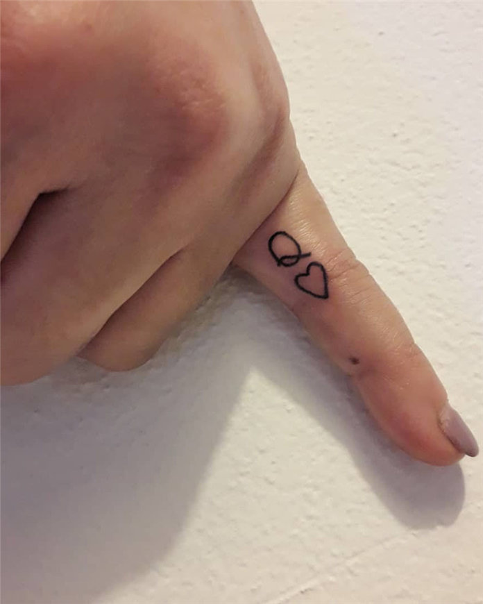 Trendy Finger Tattoo Designs Inspirations 2021, #FingerTattoos, #TattooDesigns