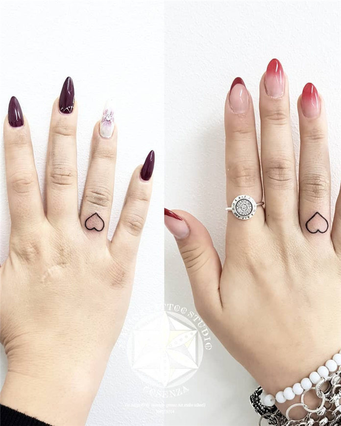 Trendy Finger Tattoo Designs Inspirations 2021, #FingerTattoos, #TattooDesigns
